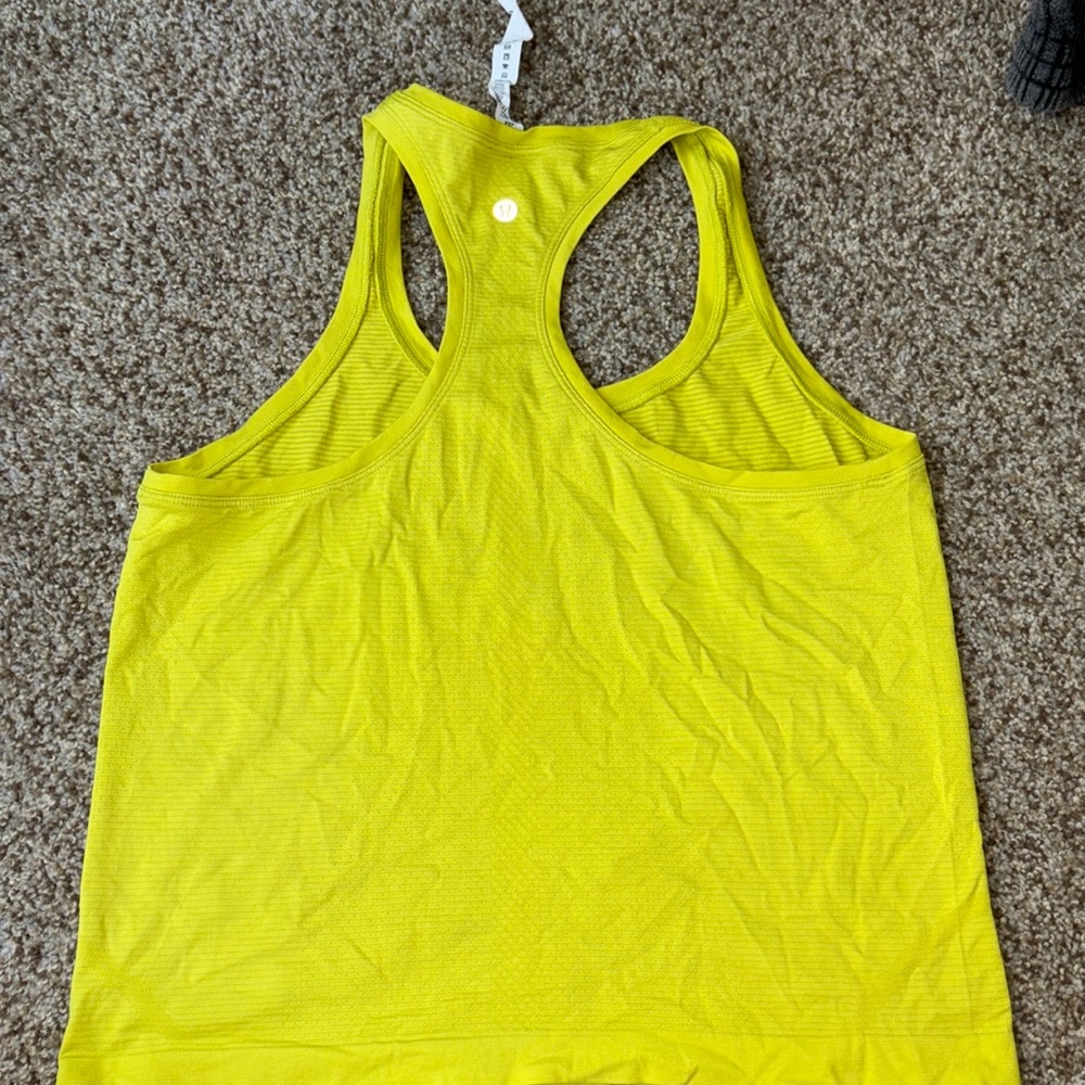 LULULEMON Racerback Tank (8) - Picture 4 of 4